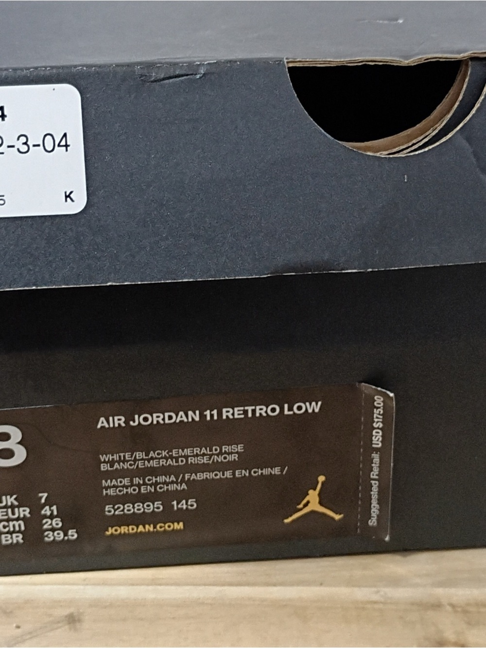Jordan Air Jordan 11 Retro Low - Black / White / Emerald Rise